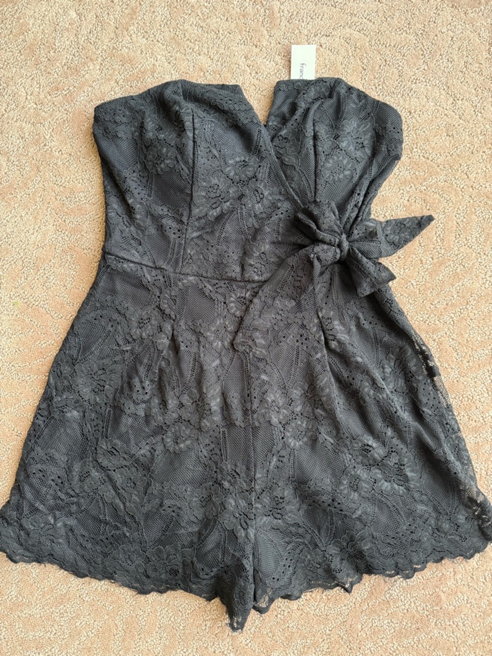 Jun & Ivy, Francesca's Collections Black Strapless Lace Romper with Side Tie